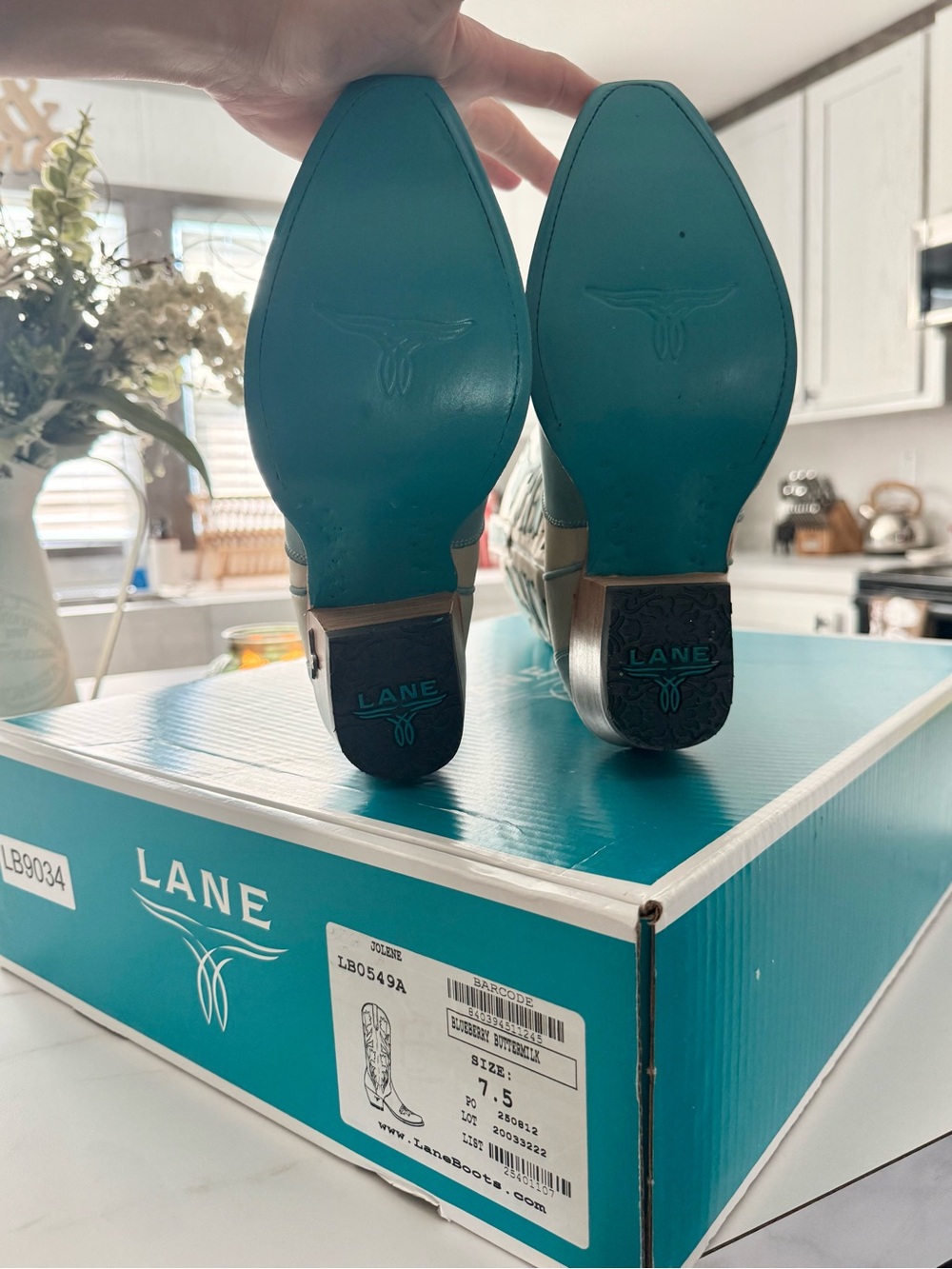 Lane Women's Two-Tone Turquoise and Cream Western Heeled Boots - Picture 3 of 4